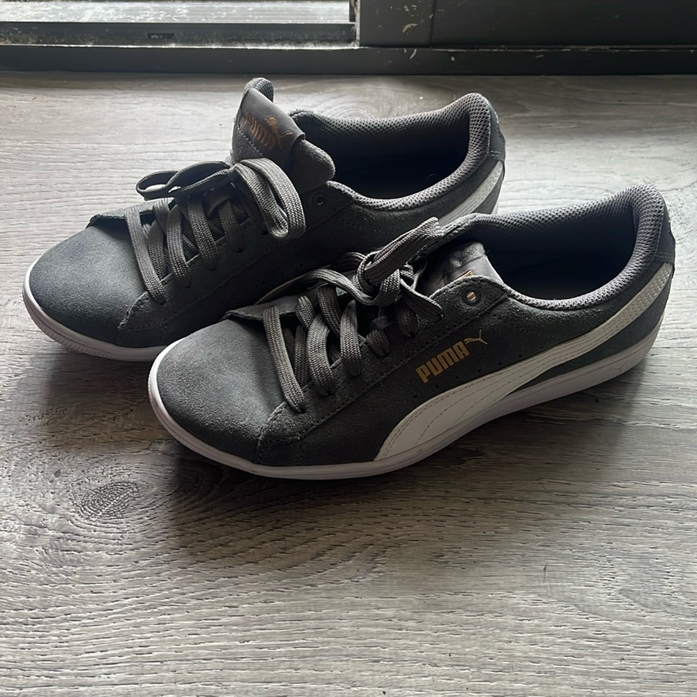 PUMA Suede Gray Sneaker